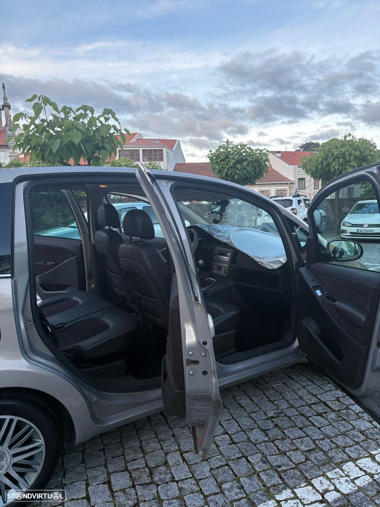 Lancia Musa 1.3 16V M-jet Oro - 4