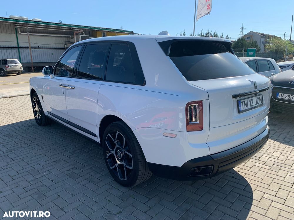 Rolls-Royce Cullinan - 15