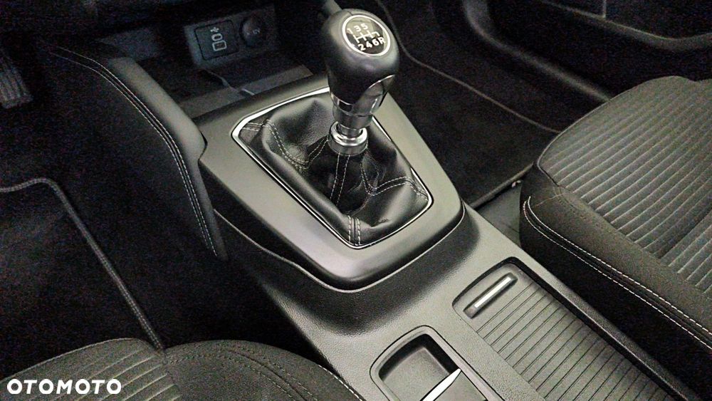 Ford Focus 1.0 EcoBoost mHEV Titanium X - 17