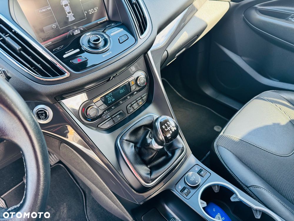 Ford Kuga 1.5 EcoBoost 2x4 Individual - 37