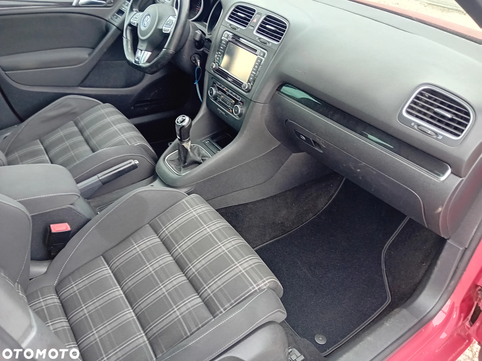 Volkswagen Golf VI 2.0 TDI GTD - 18