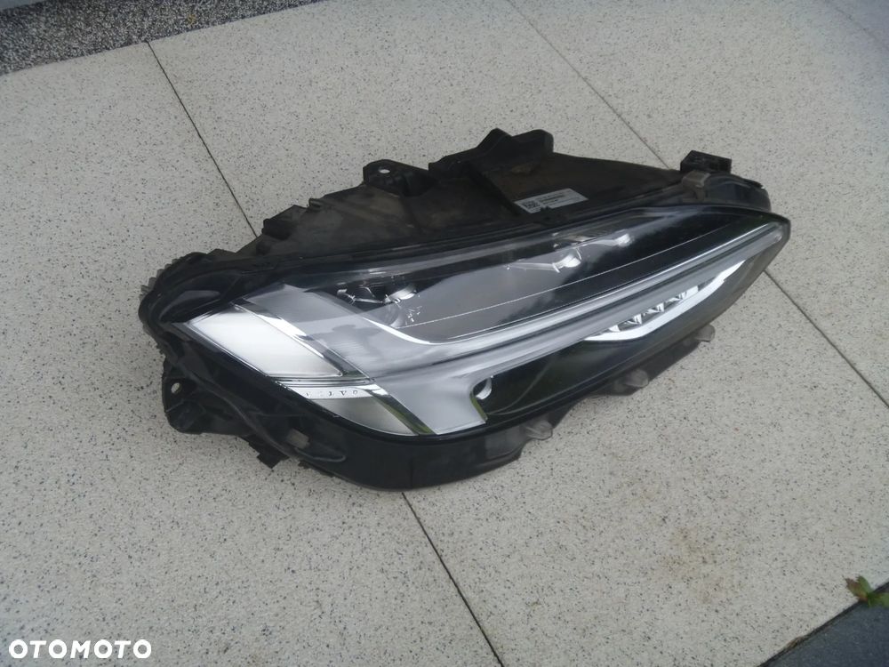 VOLVO S90 V90 16-21 LAMPA FULL LED PRAWA PRZEDNIA ORYGINAŁ ŁADNA  31689202 - 2