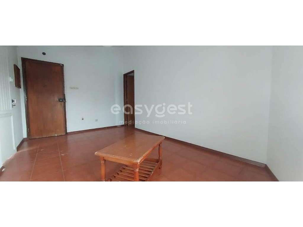 Apartamento T1 com terraço localizado na cidade de Beja - Grande imagem: 2/12