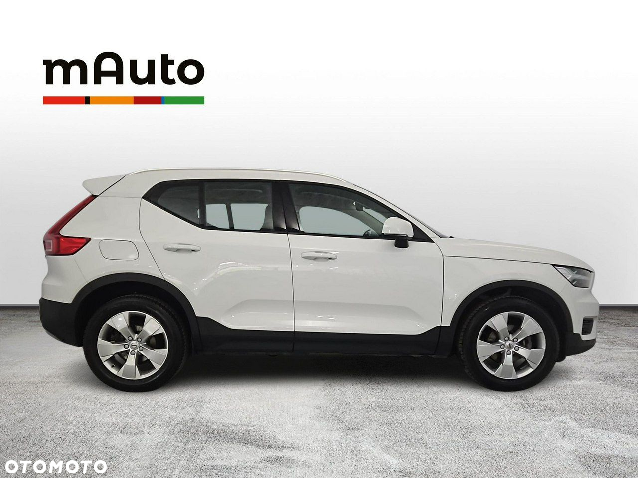 Volvo XC 40 T3 Momentum Pro - 6