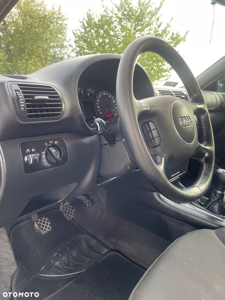 Audi A3 1.9 TDI Ambiente - 15