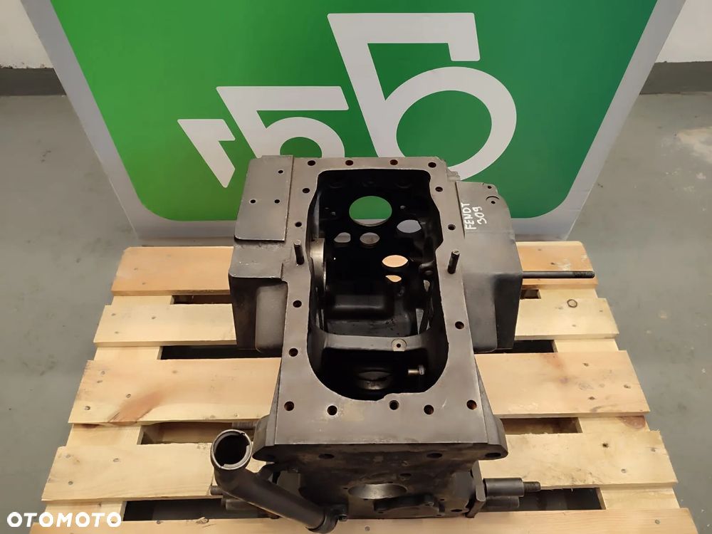 Obudowa tylnej osi 117100050090 Fendt 309 - 1