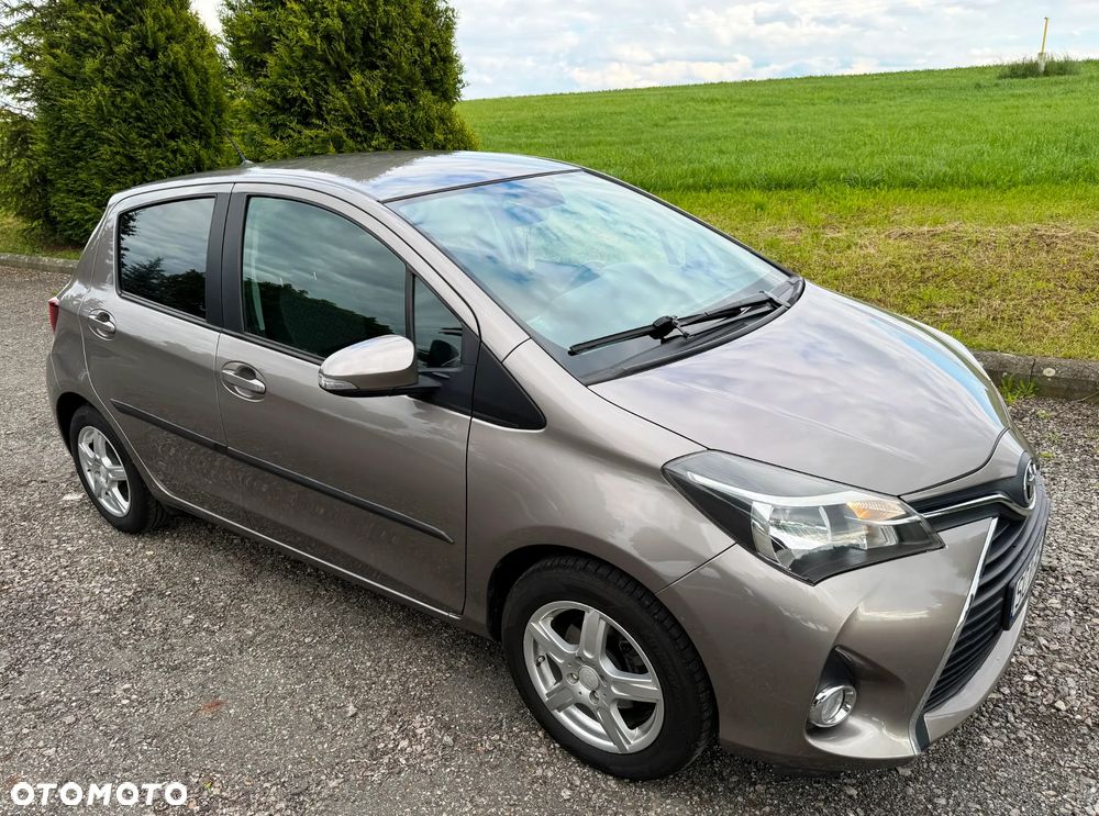 Toyota Yaris 1.33 Premium - 9