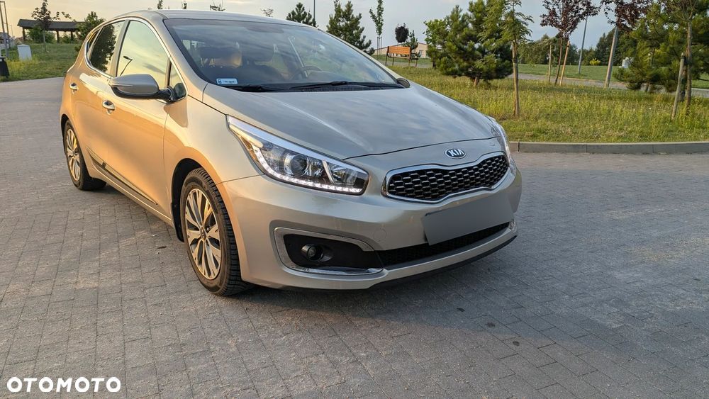 Kia Ceed 1.6 GDI L Business Line - 4