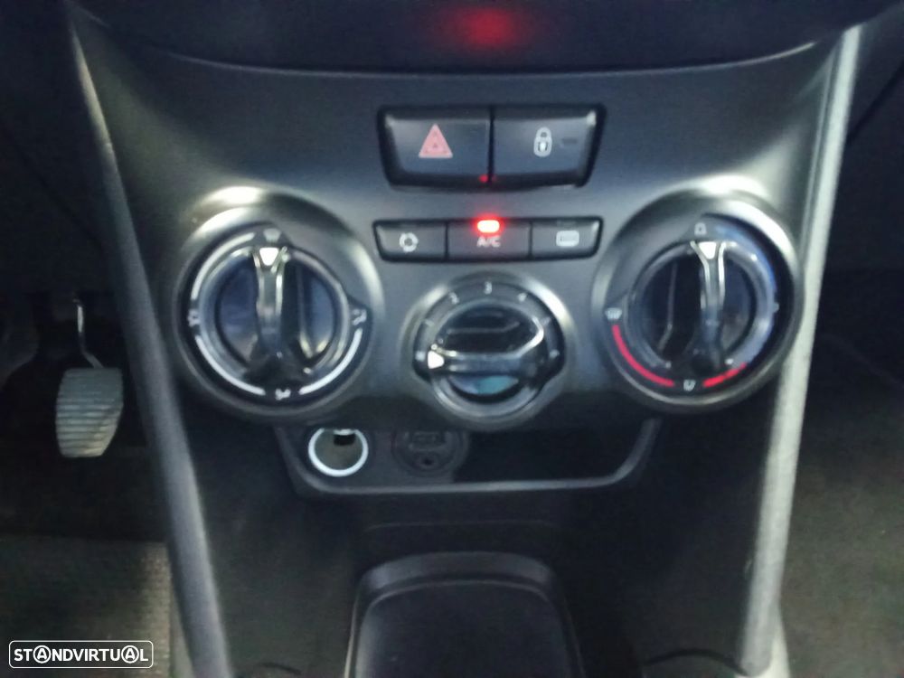 Peugeot 208 1.2 VTi Active - 11