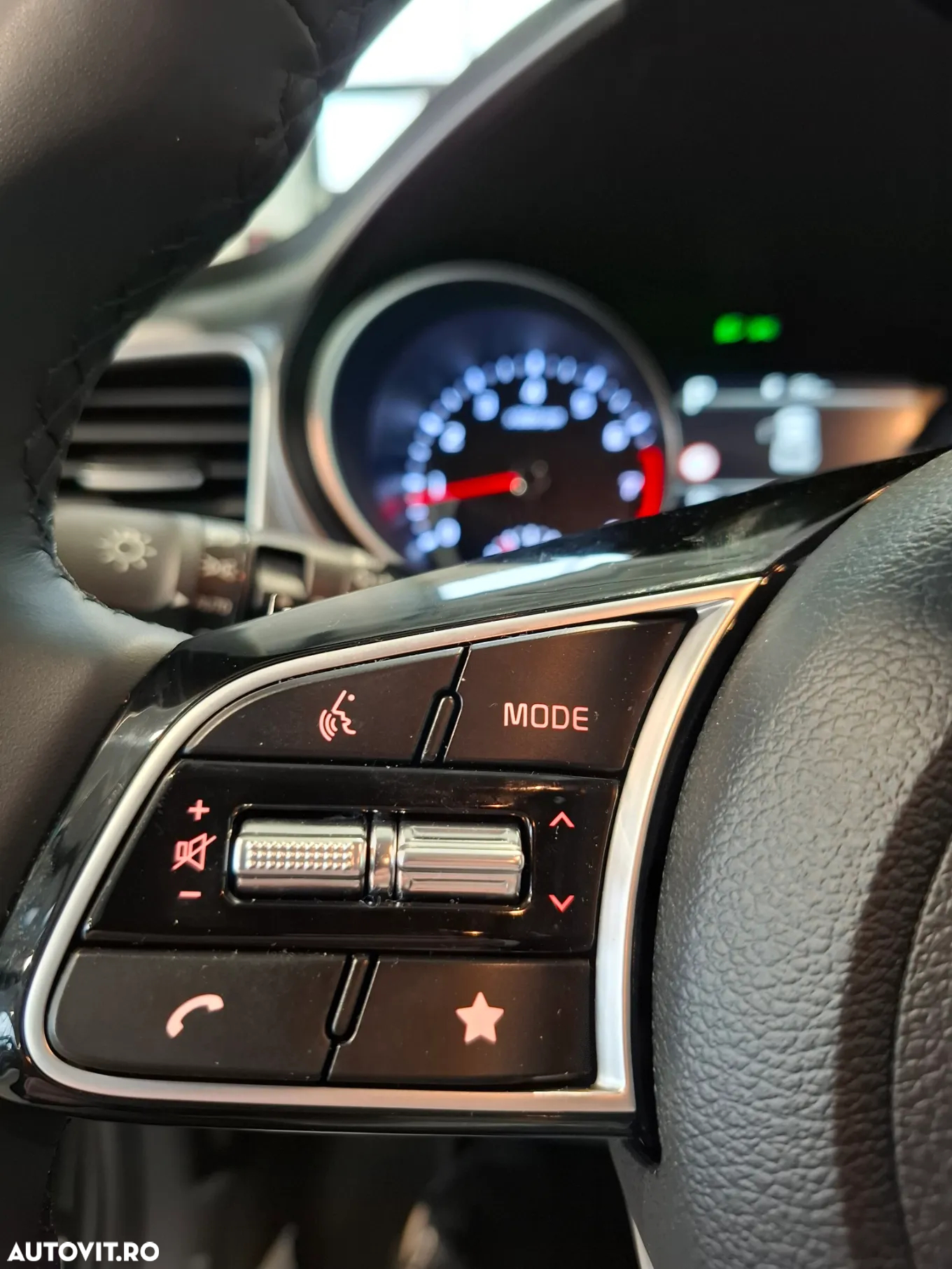 Kia XCeed 1.5 T-GDI 7DCT City - 20