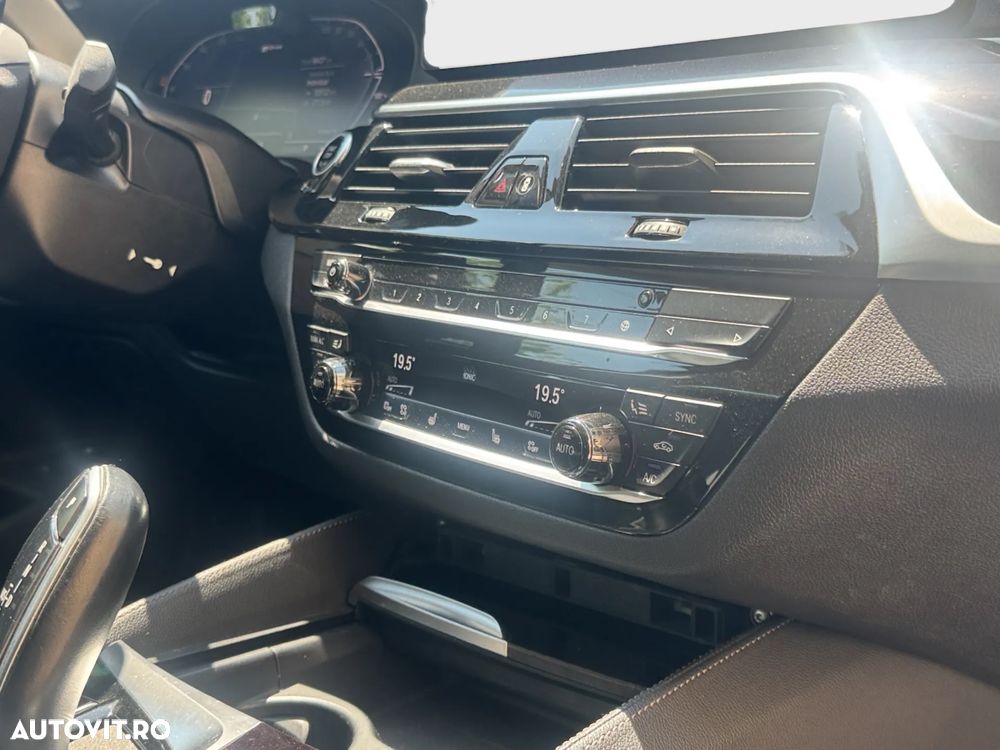 BMW Seria 5 530e xDrive Aut. M Sport Edition - 12