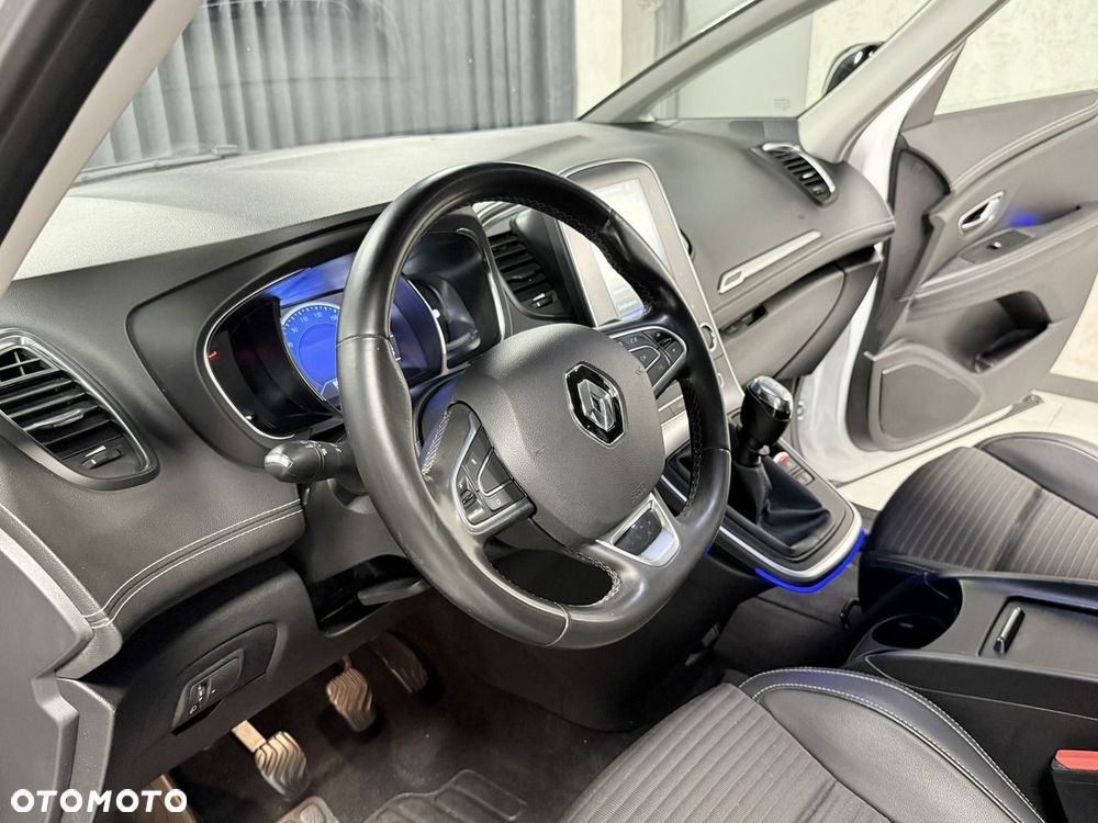 Renault Grand Scenic - 37