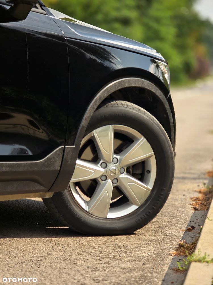 Volvo XC 40 D3 AWD Momentum Pro - 39