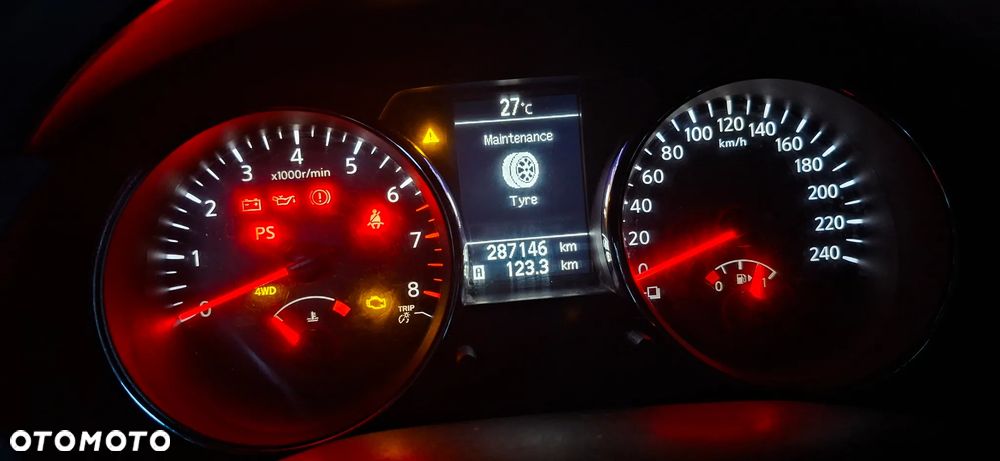 Nissan Qashqai+2 2.0 4x4 Tekna - 8