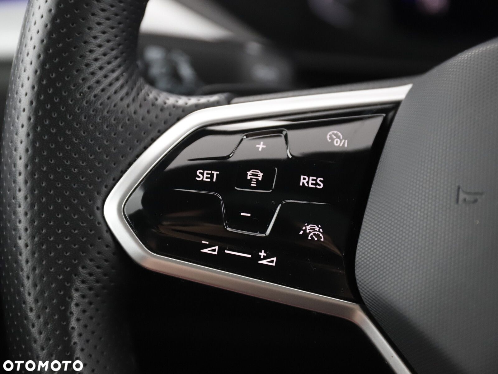 Volkswagen Arteon 2.0 TDI R-Line DSG - 20