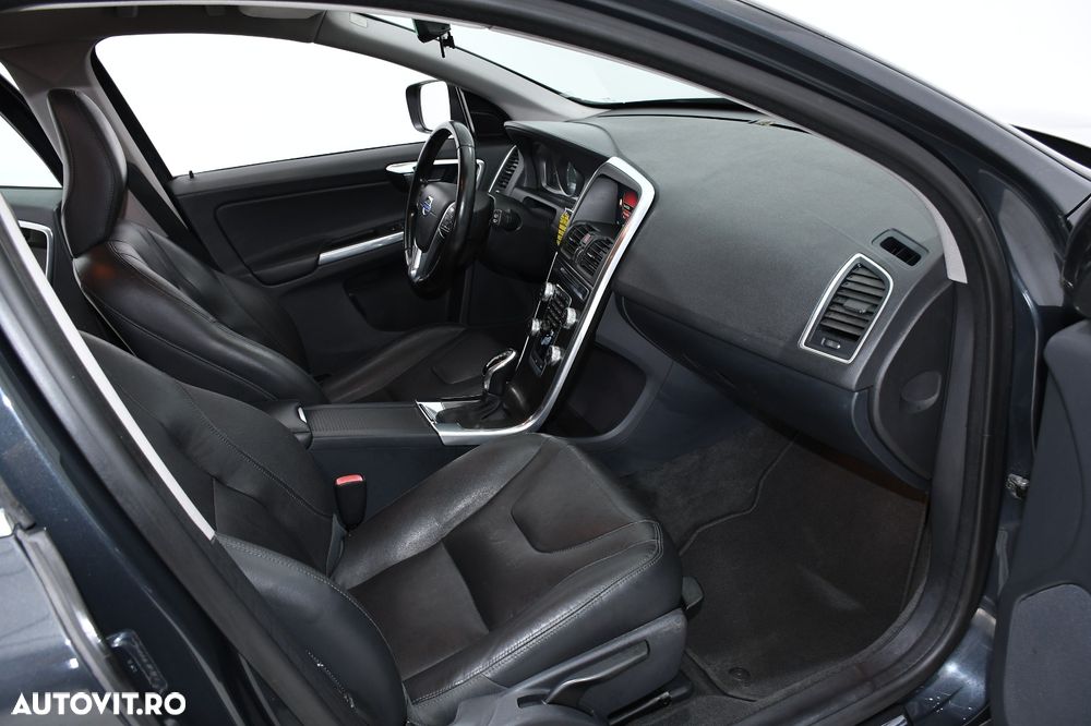 Volvo XC 60 - 8