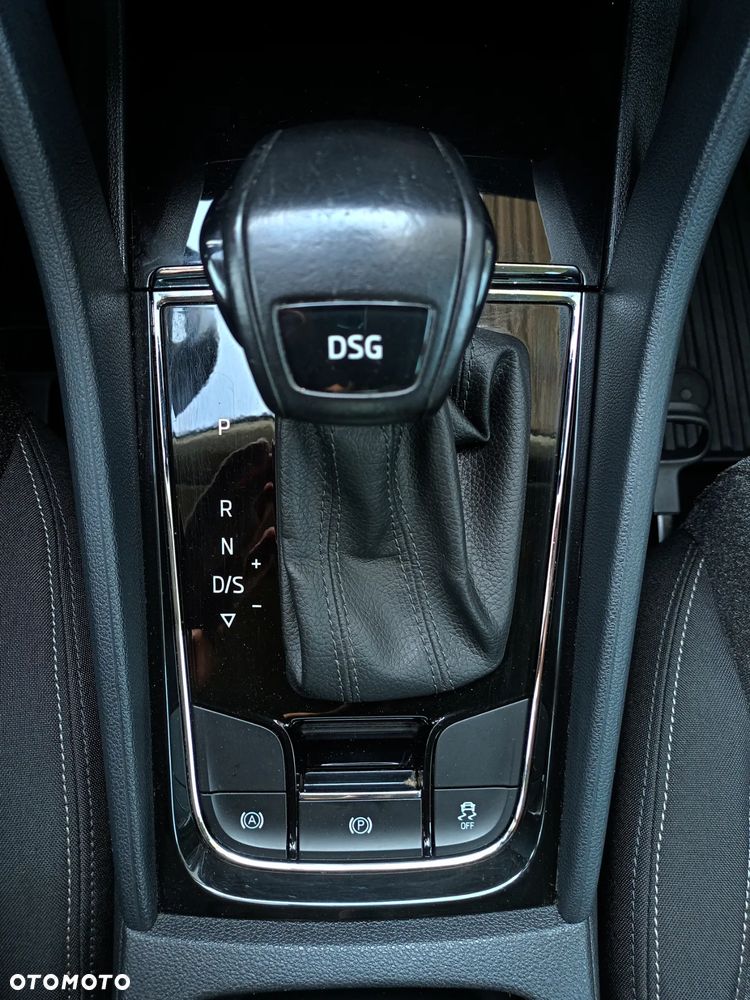 Skoda Karoq 1.5 TSI ACT 4x2 Style DSG - 23