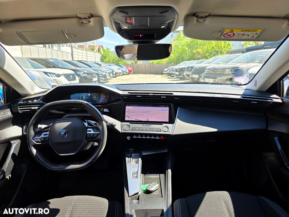 Peugeot 308 1.6L 180 EAT8 PHEV Allure Pack - 22