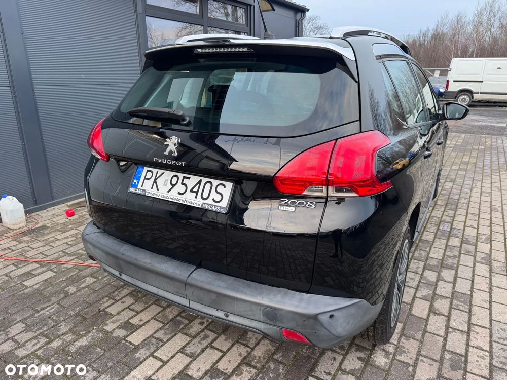 Peugeot 2008 1.6 e-HDi Allure S&S - 15