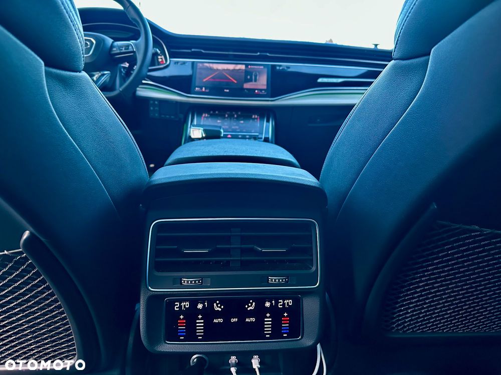 Audi Q8 - 21