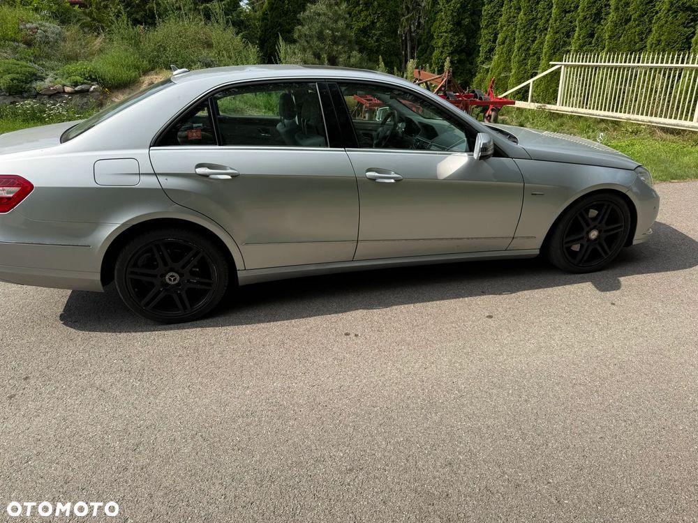 Mercedes-Benz Klasa E 350 CGI BlueEFFICIENCY 7G-TRONIC - 4
