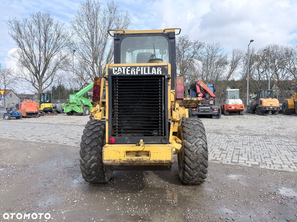 Caterpillar 918F - 4