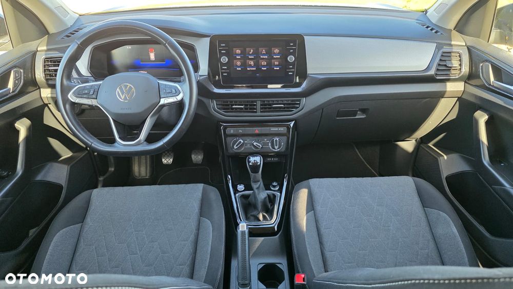 Volkswagen T-Cross - 12
