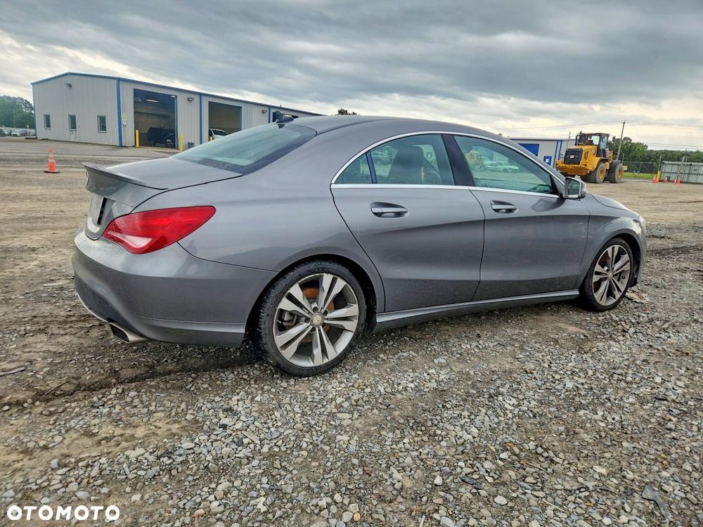 Mercedes-Benz CLA 250 4Matic 7G-DCT - 4