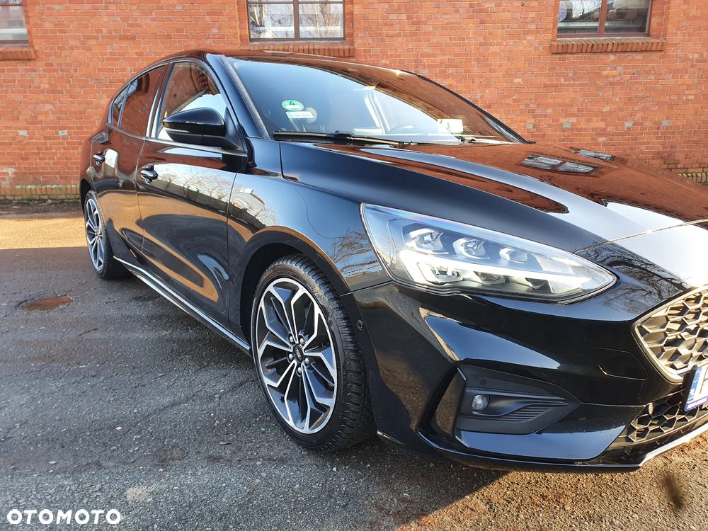 Ford Focus 1.5 EcoBlue STart-Stopp-System ST-LINE X - 2