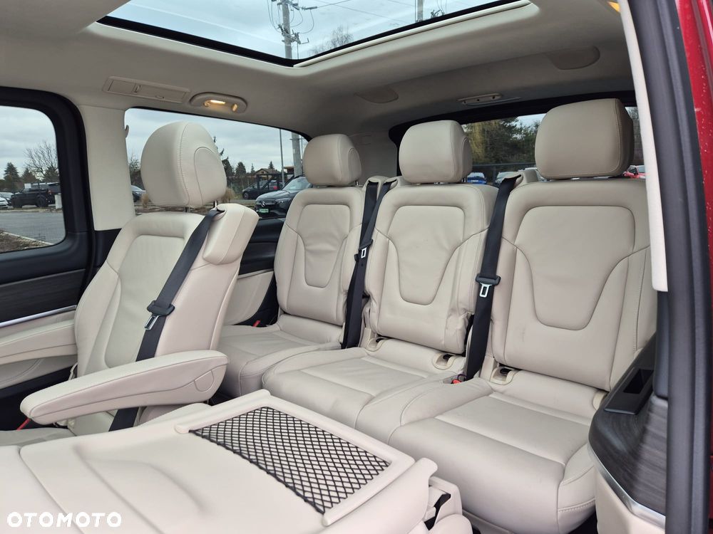 Mercedes-Benz Klasa V - 15