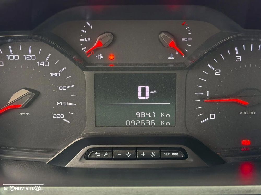 Peugeot Partner BlueHDI - 15