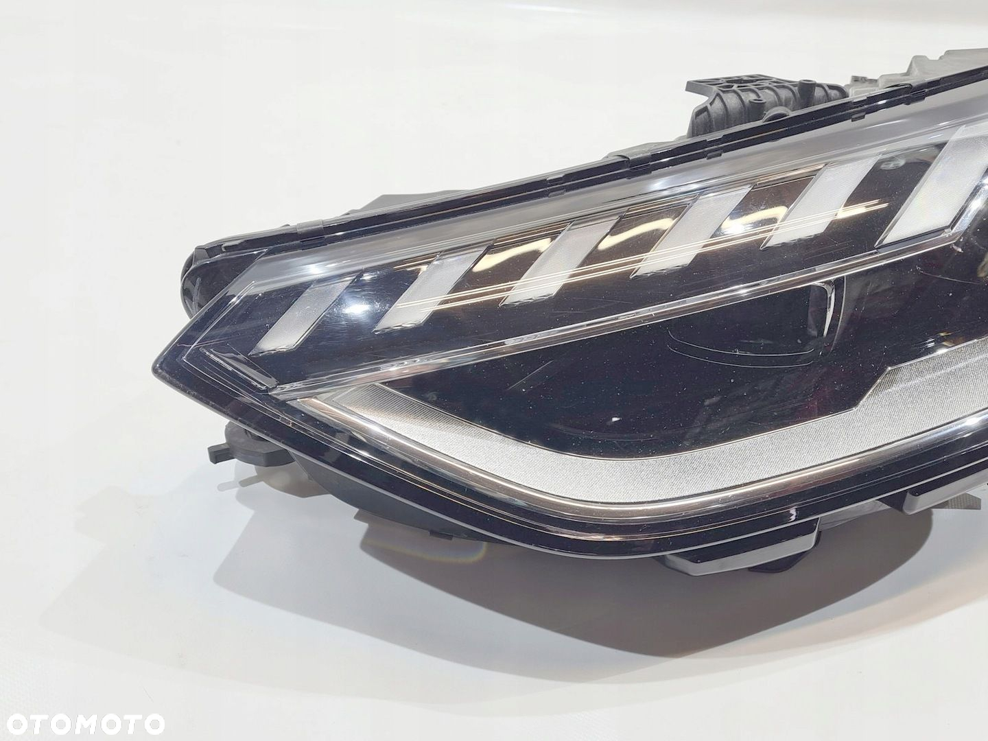 LAMPA PRZÓD LEWY AUDI A4 B9 LIFT FULL LED 8W0941033D - 2