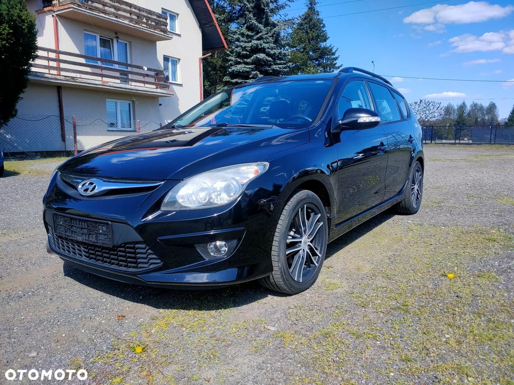 Hyundai i30 1.4 Base + World Cup - 1