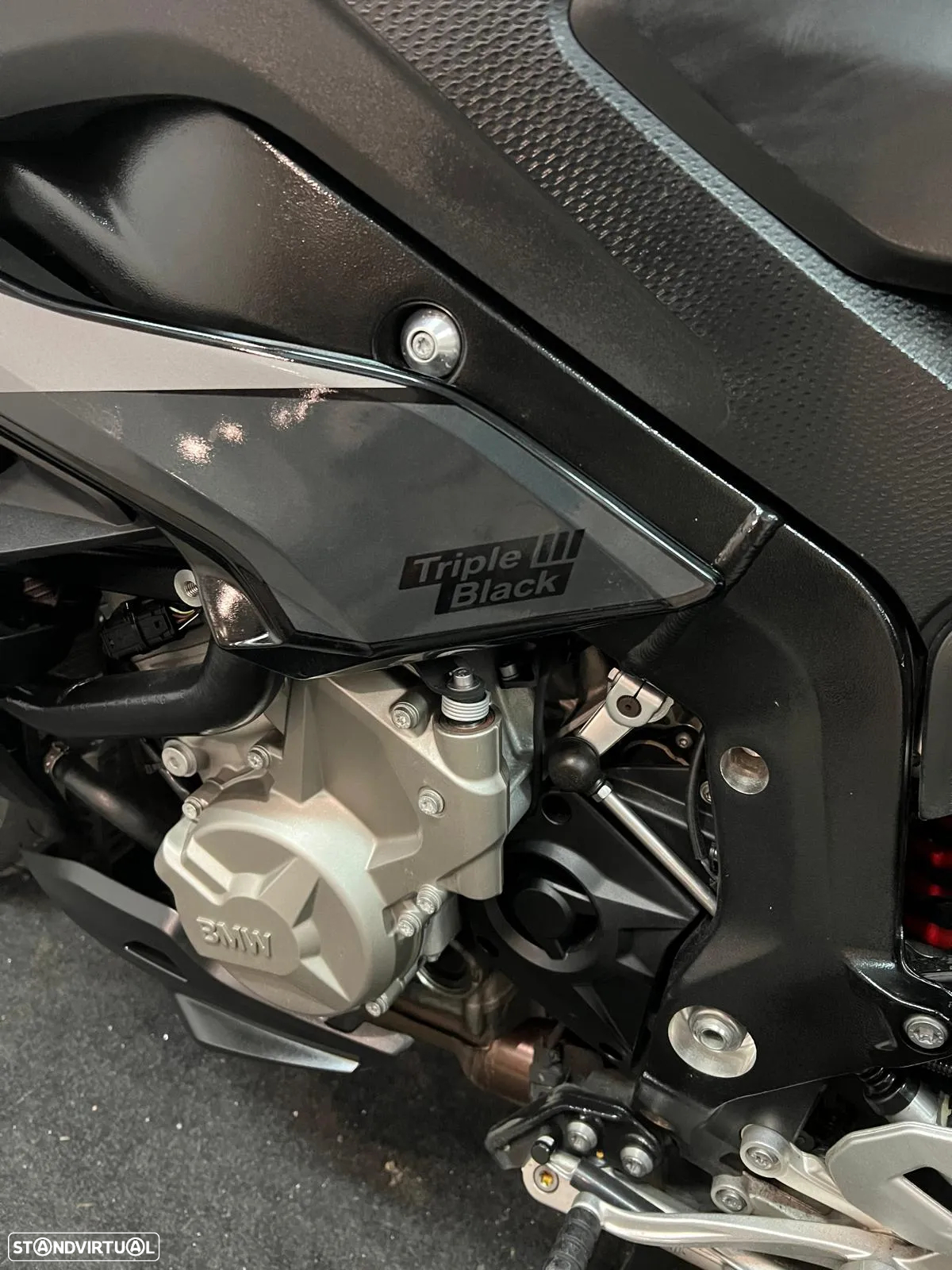 BMW S 1000 XR Triple Black - 5
