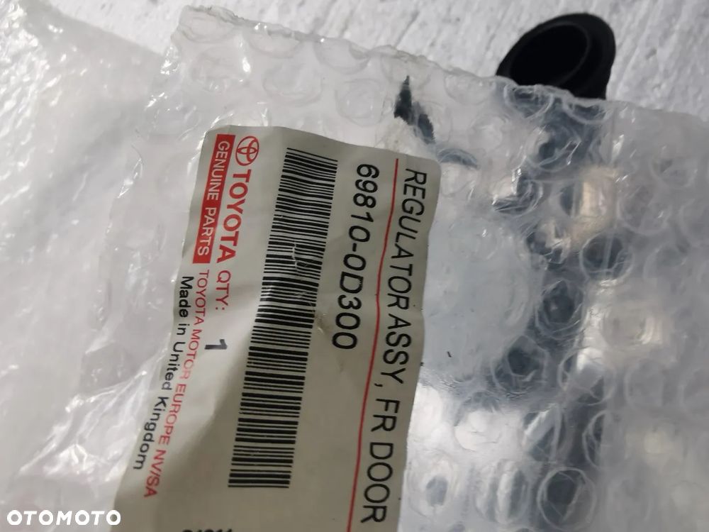 Toyota Yaris  podnośnik szyby PP 69810-0D300 - 4