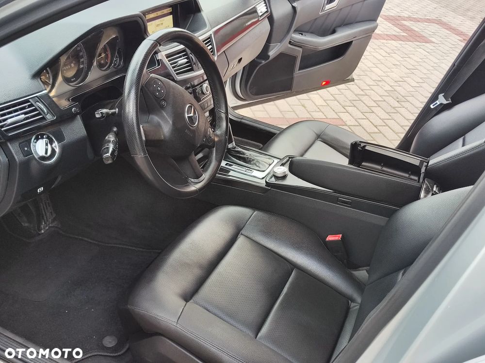 Mercedes-Benz Klasa E 200 CDI DPF BlueEFFICIENCY Automatik Avantgarde - 18
