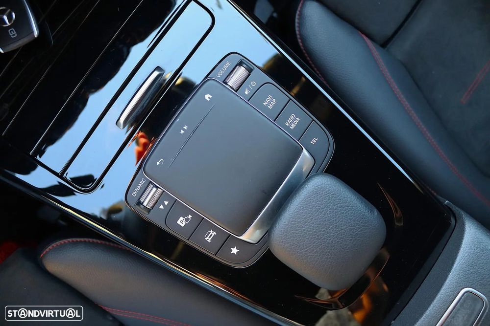 Mercedes-Benz CLA 250 e 8G-DCT AMG Line - 16