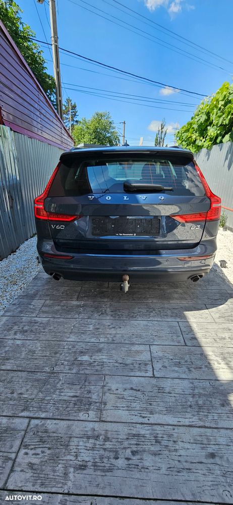Volvo V60 B3 MHEV AT Core - 3
