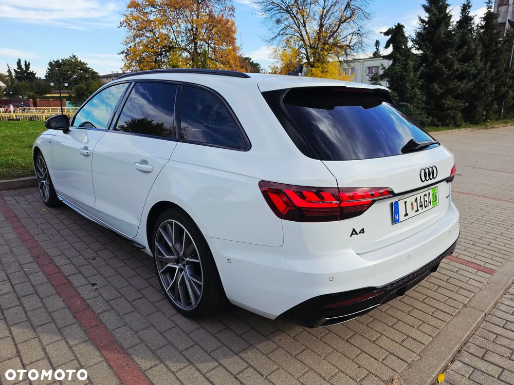 Audi A4 Avant 45 TFSI quattro S tronic S line - 4
