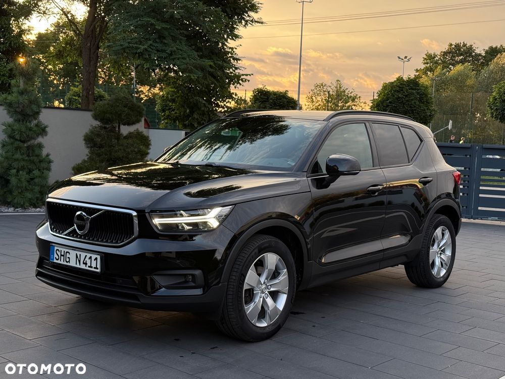 Volvo XC 40 D3 SCR Momentum - 1