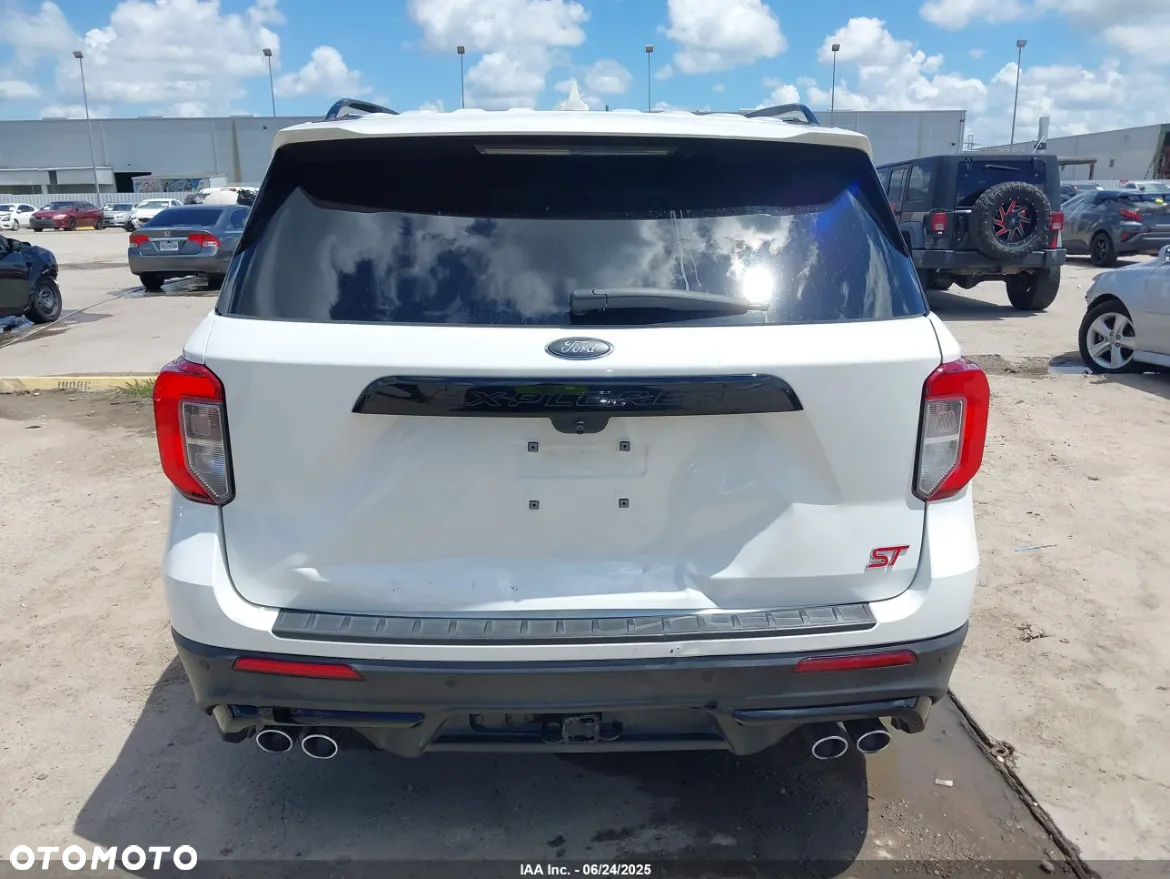 Ford Explorer - 7