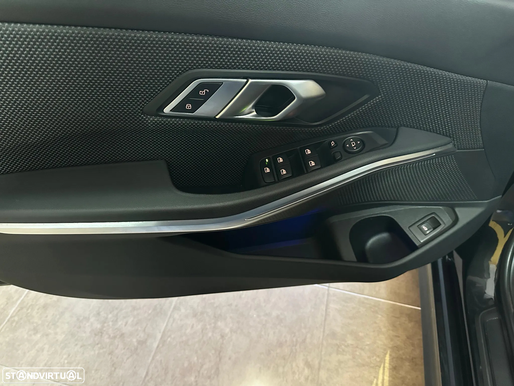 BMW 318 d Touring Auto - 10