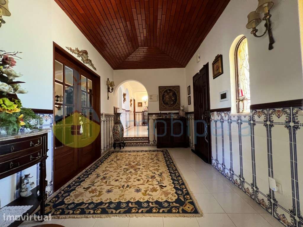SOBERBA MORADIA T6 COM CASA DE HOSPEDES EM ANEXO - Grande imagem: 5/60