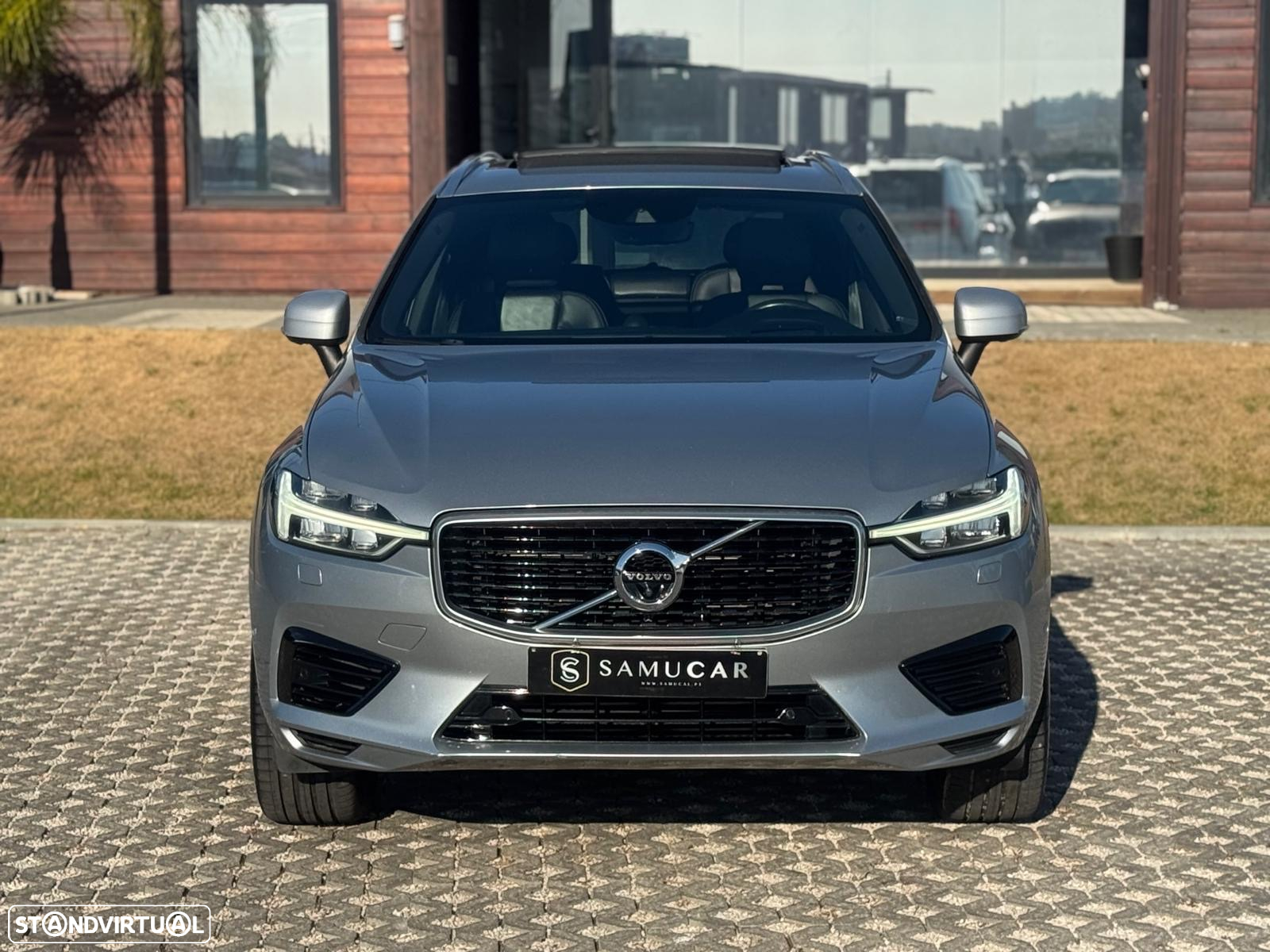 Volvo XC 60 2.0 T8 PHEV R-Design AWD - 4
