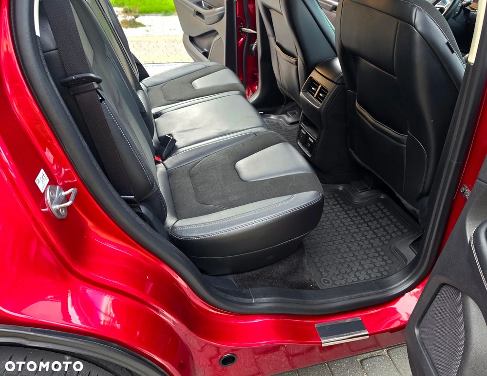 Ford Edge 2.0 TDCi Twin-Turbo 4WD ST-Line - 29