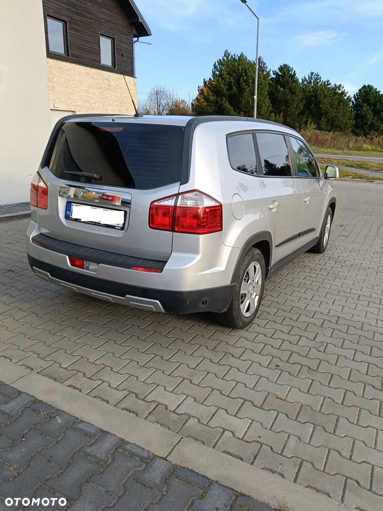 Chevrolet Orlando 2011 photo 3
