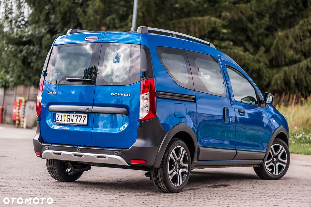 Dacia Dokker TCe 115 Stepway Celebration - 3
