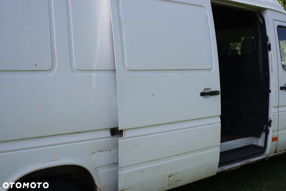Mercedes-Benz Sprinter - 6