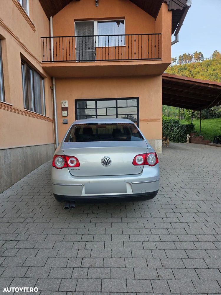 Volkswagen Passat 2.0TDI Highline DPF - 18
