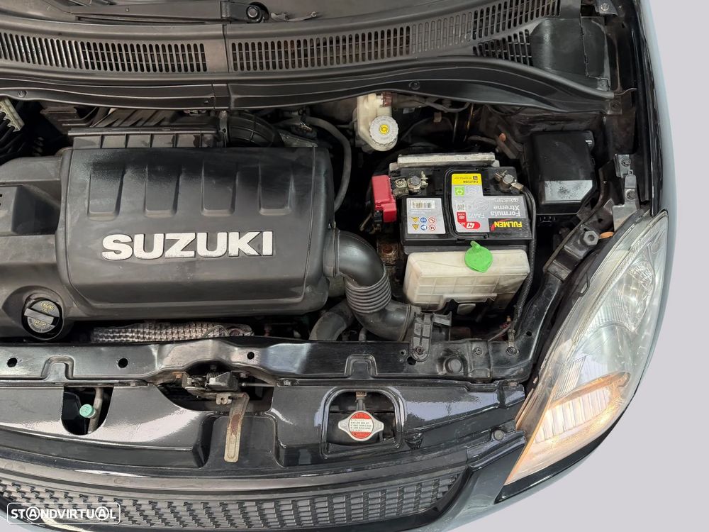 Suzuki Swift 1.6 Sport - 37